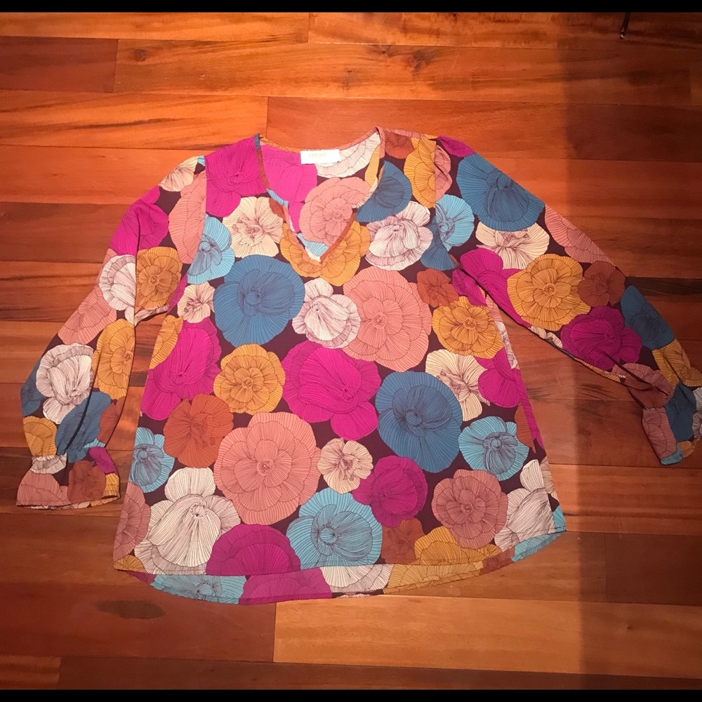 Renee C floral blouse in medium